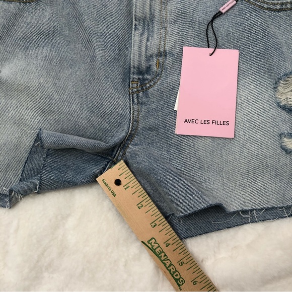AVEC LES FILLES JEAN SHORTS SIZE 29 HIGH WAIST RAW HEM DISTRESSED NWT - Picture 14 of 14